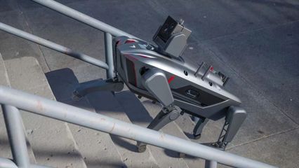 “人工智能+”催生行業新變——中西部多地智能機器人研發走訪見聞